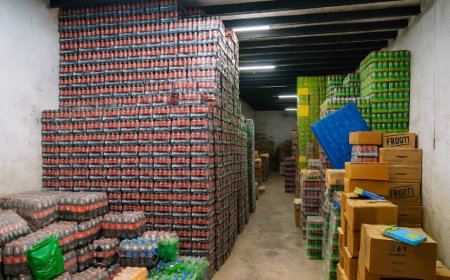 Universal Traders Budh Vihar Premier Beverage and Restaurant Supplier Delhi 4.8